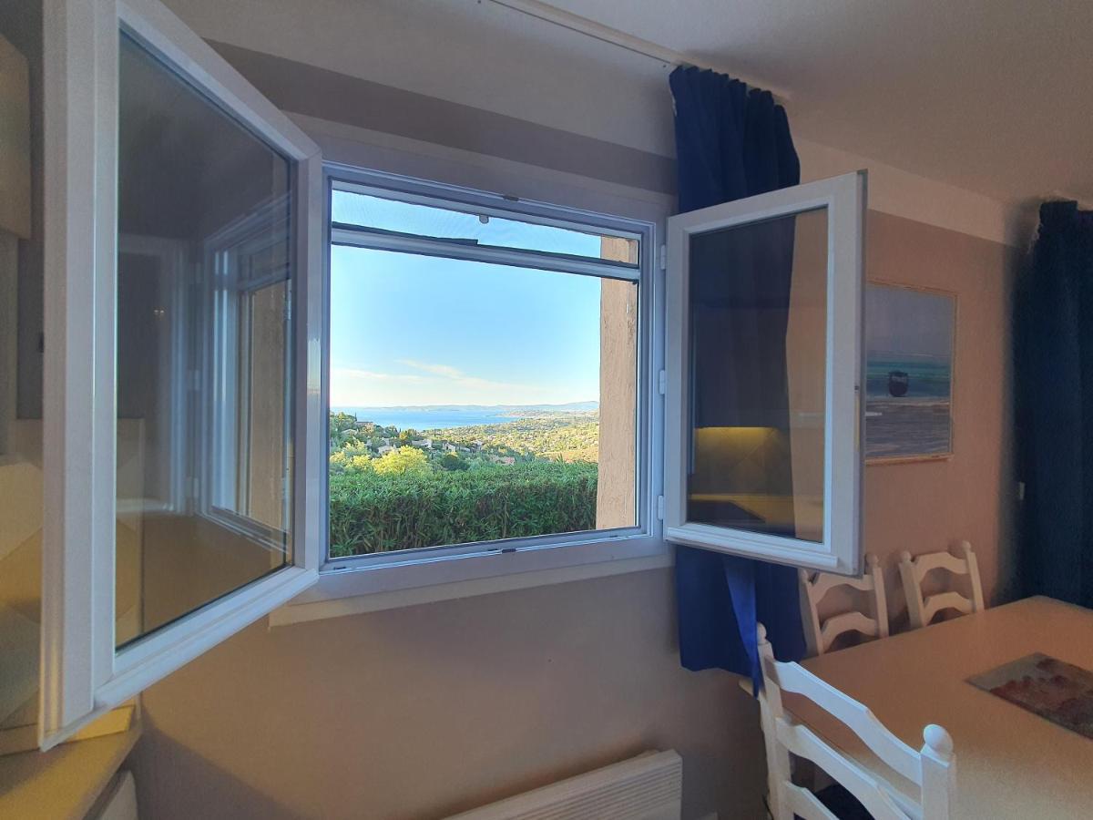 Les Issambres Appart 6 Pers Grande Terrasse Superbe Vue Mer Et Golfe De Saint Tropez, Piscine Ngoại thất bức ảnh