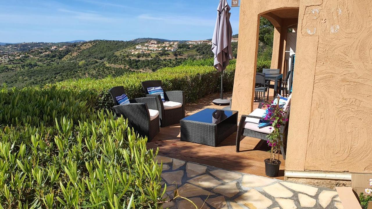 Les Issambres Appart 6 Pers Grande Terrasse Superbe Vue Mer Et Golfe De Saint Tropez, Piscine Ngoại thất bức ảnh